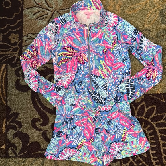Lilly Pulitzer long sleeve romper - Picture 1 of 9